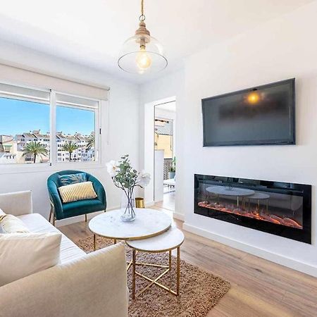 797 Holiday Rentals - Lujoso Apartamento En Arroyo Con Piscina ベナルマデナ エクステリア 写真