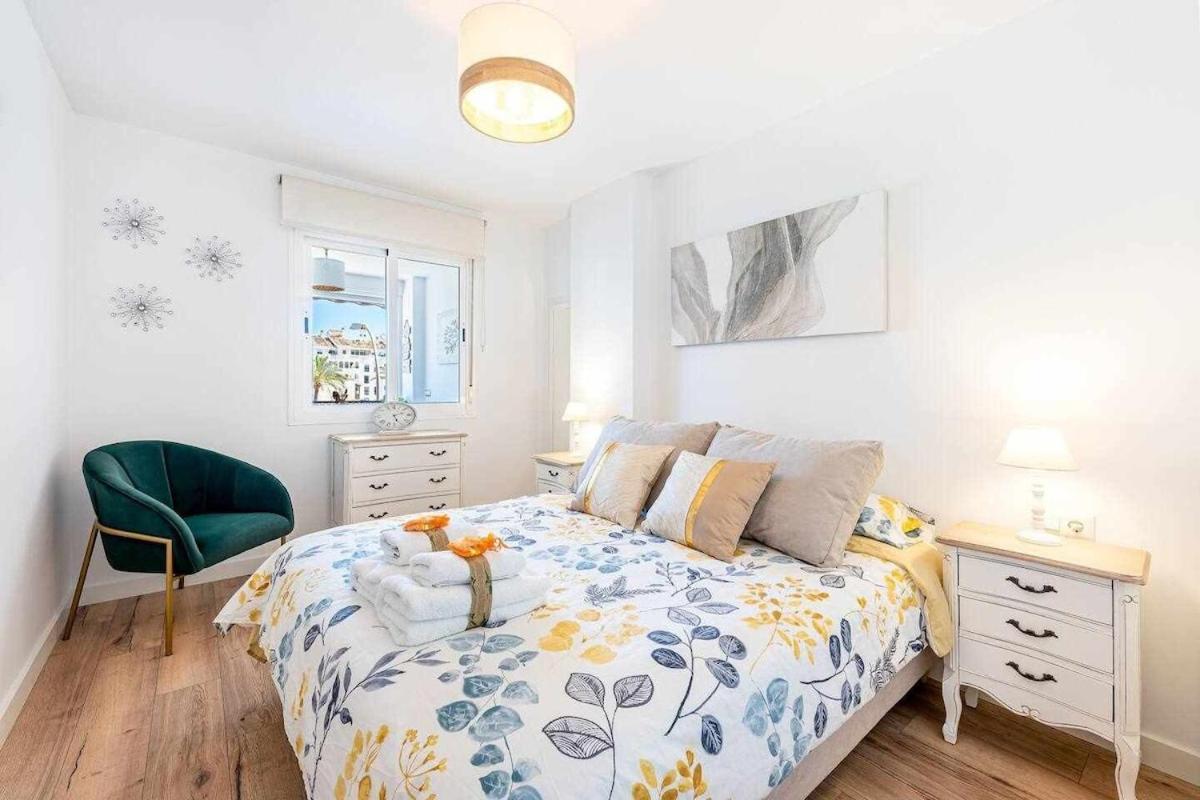 797 Holiday Rentals - Lujoso Apartamento En Arroyo Con Piscina ベナルマデナ エクステリア 写真
