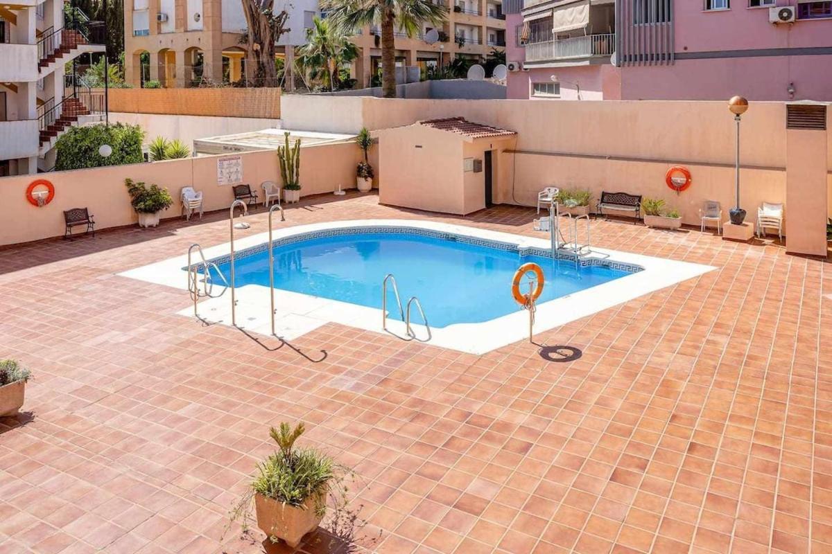 797 Holiday Rentals - Lujoso Apartamento En Arroyo Con Piscina ベナルマデナ エクステリア 写真