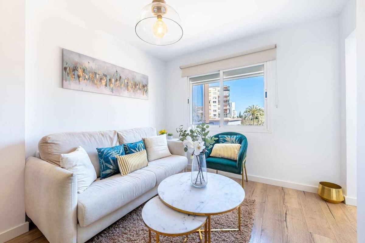 797 Holiday Rentals - Lujoso Apartamento En Arroyo Con Piscina ベナルマデナ エクステリア 写真