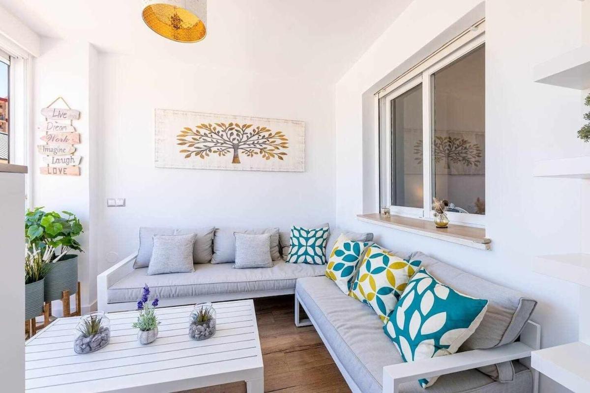 797 Holiday Rentals - Lujoso Apartamento En Arroyo Con Piscina ベナルマデナ エクステリア 写真
